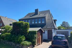 Renovierte Doppelhaushälfte mit Garten – zentral gelegen auf Sylt - Provisionsfrei – Die vollständige Adresse der Immobilie erhältst du vom Anbieter., 25980 Sylt (Gemeinde) – Vorschaubild 1