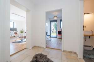 Klassik trifft Moderne! Sanierte Villa mit großem Grundstück in ausgesuchter Lage. – Die vollständige Adresse der Immobilie erhältst du vom Anbieter., 84307 Eggenfelden – Vorschaubild 18
