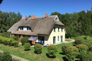 Reetdach Reihenhaus 3 SZ, 2 Bäder, möbliert, 3 Ebenen idyllische Lage Rügen, Kamin, Wallbox – Puddemin 12, 18574 Poseritz – Vorschaubild 6