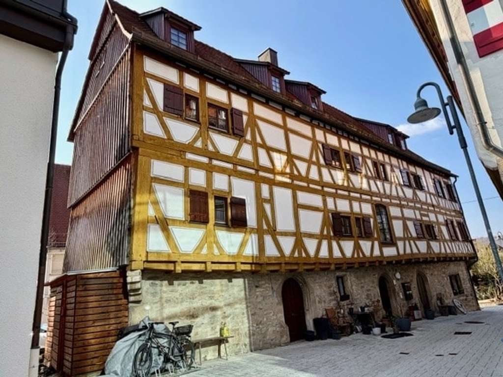 Immobilie in Kirchentellinsfurt - Wohnen im Baudenkmal - direkt neben dem Schloss... - Bild 1