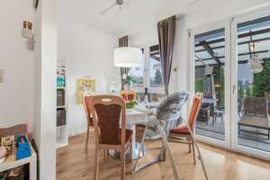 Bremen-Osterholz: Großzügiges Zweifamilienhaus mit Vollkeller, moderner Heiztechnik & Ausbaureserve – Die vollständige Adresse der Immobilie erhältst du vom Anbieter., 28327 Ellener Feld, Bremen – Vorschaubild 11