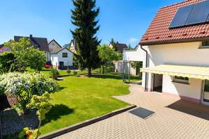 +++ Bezugsfrei: sonniges 2-Familien-Traumhaus in toller Lage mit EBK, Garagen und großem Garten +++ – Die vollständige Adresse der Immobilie erhältst du vom Anbieter., 76436 Rastatt – Vorschaubild 4