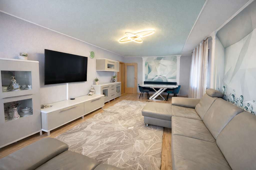 Immobilie in Schwetzingen - Moderne Wohnung mit Balkon und bester Aussicht - Bild 0