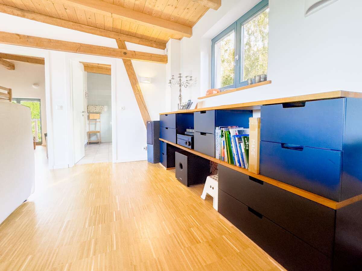 Immobilie in Groß Mohrdorf - Stilvoll & hochwertig saniertes Landhaus mit Wasserblick nähe Stralsund // 2WE // 317m² // PV-Anlage - Bild 22