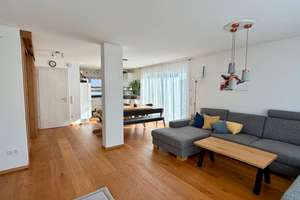 Modernes Zuhause mit Stil – Hochwertige Doppelhaushälfte in ruhiger Lage von Schongau – Die vollständige Adresse der Immobilie erhältst du vom Anbieter., 86956 Schongau – Vorschaubild 12