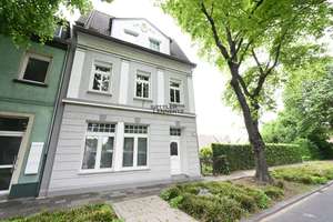 Vielseitiges Reihen-End-Haus in MG-Neuwerk
