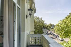 Lichtdurchflutete Altbauwohnung mit 3 Balkone – Die vollständige Adresse der Immobilie erhältst du vom Anbieter., 65193 Nordost, Wiesbaden – Vorschaubild 12
