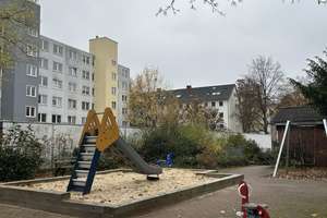Frisch sanierte 3-Zimmer-Wohnung mit EBK,  Balkon im grünem Innenhof in der List  – Tannenbergallee 5, 30163 List, Hannover – Vorschaubild 12