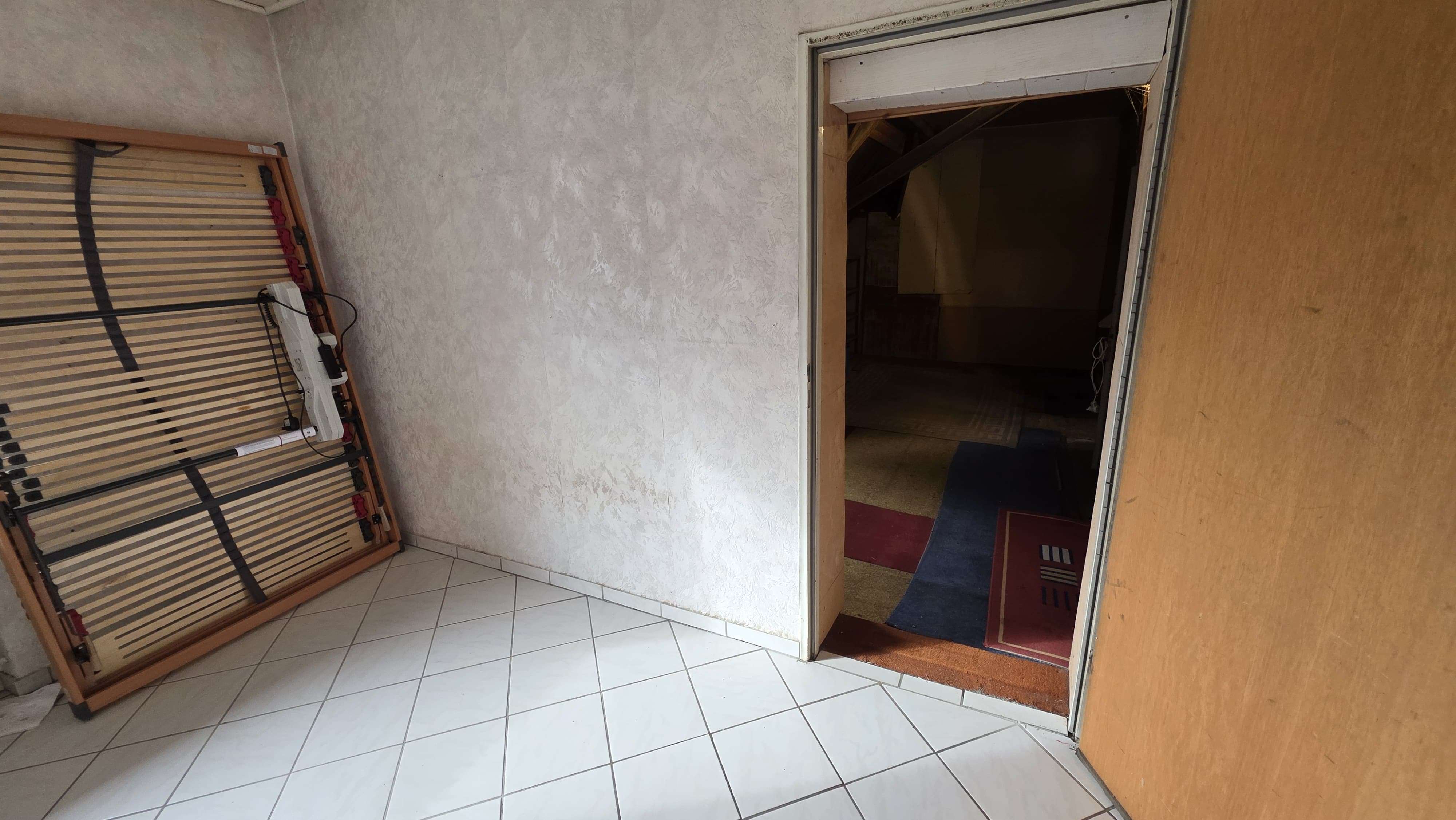 Immobilie in Philippsburg - 1-2 Familienhaus mit gutem Raumangebot und großen Garagentrakt der ideal für Hobbyhandwerker ist - Bild 34