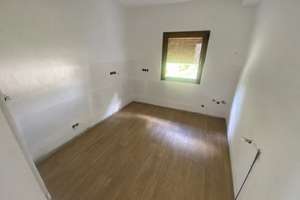 Großzügige 6-Zimmer-Wohnung mit 150 m², Garage und Gartennutzung in Dautphetal-Hommertshausen – Hochstraße 9, 35232 Dautphetal – Vorschaubild 2