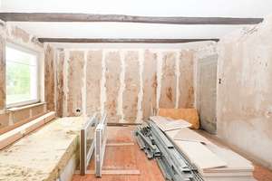 Sibbesse-Almstedt: Einfamilienhaus. Modernes OG, renovierungsbedürftiges EG – Die vollständige Adresse der Immobilie erhältst du vom Anbieter., 31079 Almstedt – Vorschaubild 10