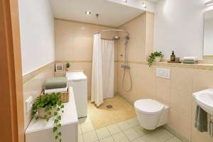 Erdgeschosswohnung in Bilk mit Garten und PKW Stellplatz – 40221 Bilk, Düsseldorf – Vorschaubild 6