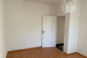 Von privat,  provisionsfrei, 3-4 Zi. Wohnung , bezugsfrei, Stellplatz inkl.,  – Die vollständige Adresse der Immobilie erhältst du vom Anbieter., 12279 Marienfelde, Berlin – Vorschaubild 8