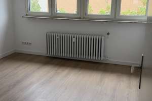  Lichtdurchflutete, sehr zentral gelegene 3-Zi.-DG-Wohnung in Düsseldorf-Zooviertel von privat – Die vollständige Adresse der Immobilie erhältst du vom Anbieter., 40239 Düsseltal, Düsseldorf – Vorschaubild 5