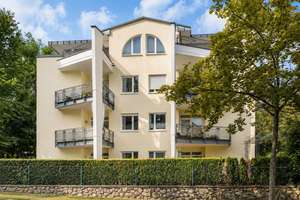 Auf Höhe der Baumkronen – großzügige Eleganz am Neroberg – Die vollständige Adresse der Immobilie erhältst du vom Anbieter., 65193 Nordost, Wiesbaden – Vorschaubild 3