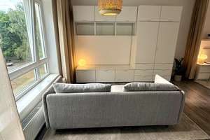 Design-Apartment mit Westsonne & Blick ins Grüne, Aufzug & neuer Möblierung nach Sanierung – Heilmannring 59b, 13627 Charlottenburg-Nord, Berlin – Vorschaubild 4