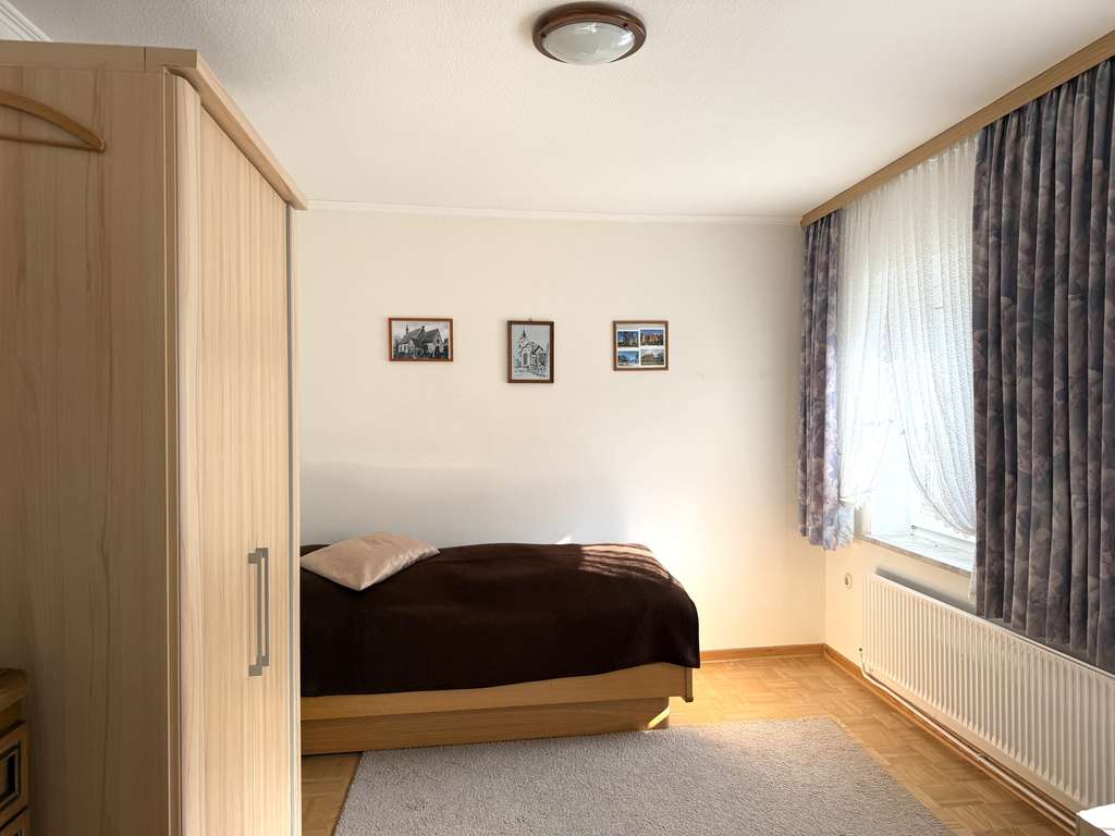 Immobilie in Schwabstedt - Schaffen Sie sich Ihr kleines Refugium Einfamilienhaus mit sehr gepflegtem Garten & Garage - Bild 3