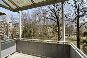 *WUNDERBARE* 3-Zimmer-Wohnung mit Balkon * frisch saniert! – Luckenwalder Straße 49, 15711 Königs Wusterhausen – Vorschaubild 2