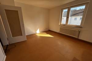Helle 3-Zimmer-Wohnung mit neuem Bad & separatem Büro im Zweifamilienhaus – Georg-Friedrich-Händel-Straße 6, 72766 Reutlingen-Mitte, Reutlingen – Vorschaubild 5