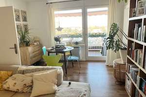 Modernes Wohnglück! Renovierte 2-Zimmer-Wohnung, modernes Wannenbad, separate Küche, Aufzug – Alteburger Straße 290, 50968 Bayenthal, Köln – Vorschaubild 2