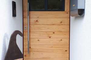 Freistehendes Einfamilienhaus mit großem Garten, 3 Garagen, Carport in Knittlingen (Stadt) – Enzkreis – Vorschaubild 6