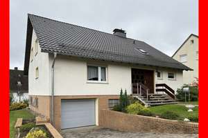 Charmant und mit Ausblick – Die vollständige Adresse der Immobilie erhältst du vom Anbieter., 31061 Alfeld (Leine) – Vorschaubild 1