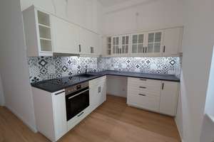 Erstbezug nach Sanierung: 2- Zimmer Wohnung mit EBK + begehbarer Kleiderschrank