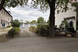 Kleines Mehrfamilienhaus inkl. 6 Garagen auf großen Grundstück  – Im Fischerkamp 1, 38108 Wabe-Schunter-Beberbach, Braunschweig – Vorschaubild 3