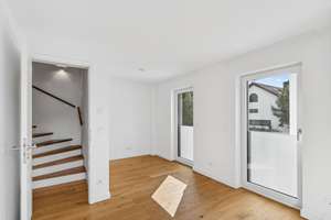 Exklusives Endreihenhaus mit Pool in Bestlage von Bogenhausen-Englschalking – Die vollständige Adresse der Immobilie erhältst du vom Anbieter., 81929 Daglfing, München – Vorschaubild 20