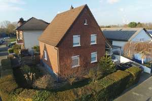 Ihr neues Zuhause in Bergheim - Klasse Energieeffizienz & Raum für die ganze Familie! – Die vollständige Adresse der Immobilie erhältst du vom Anbieter., 50126 Bergheim – Vorschaubild 1