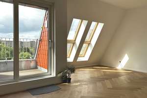 PROVISIONSFREIER VERKAUF, TOLLE 2 ZIM. AUCH ALS 3 ZIM. MÖGLICH, TERRASSE, LIFT, IN P´BERG – John-Schehr-Str. 4, 10405 Prenzlauer Berg, Berlin – Vorschaubild 8