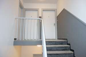 EXKLUSIV RENOVIERT + SANIERT MODERNE HELLE WHG. KOMPLETT LAMINAT WANNENBAD 5.OG / DG IN OBERBILK – Kirchstr. 7, 40227 Oberbilk, Düsseldorf – Vorschaubild 11