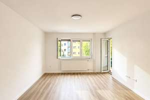 Erstbezug nach Sanierung: Helle 3-Zimmer-Wohnung mit drei Balkonen in Weilimdorf – Gerstenhalde 5, 70499 Bergheim, Stuttgart – Vorschaubild 4