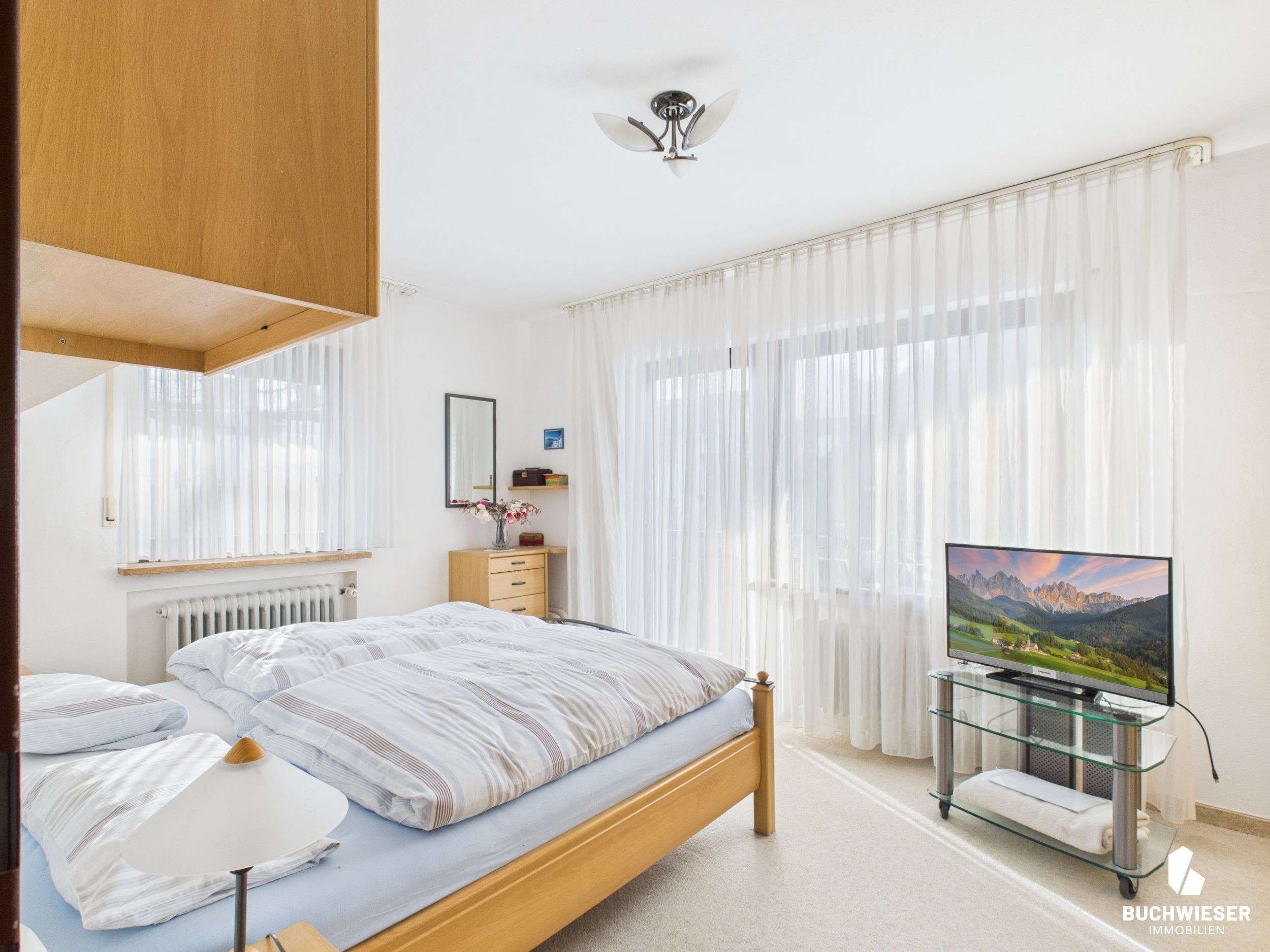 Immobilie in Farchant - Familienfreundliches Reiheneneckhaus mit außergewöhnlichem Garten in Farchant! - Bild 7