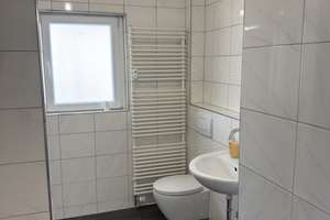 Helle 3-Zimmer-Wohnung mit Balkon in Solingen – Die vollständige Adresse der Immobilie erhältst du vom Anbieter., 42657 Burg/Höhscheid, Solingen – Vorschaubild 2