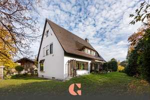 Einfamilienhaus mit Gestaltungspotential in gepflegter Umgebung – Die vollständige Adresse der Immobilie erhältst du vom Anbieter., 80995 Feldmoching, München – Vorschaubild 1