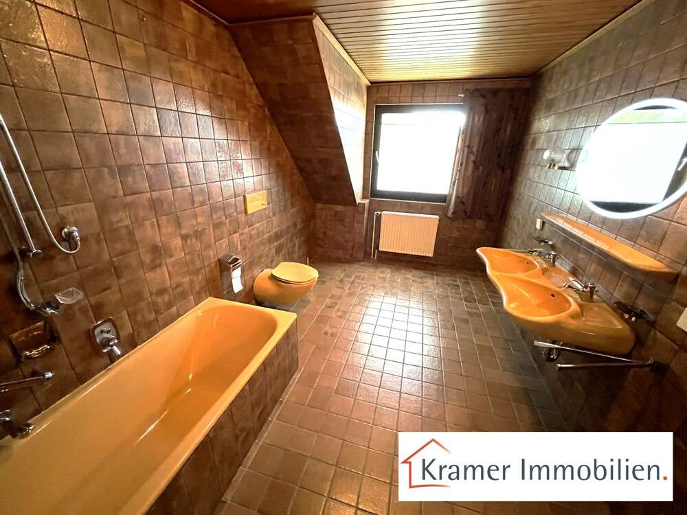 Immobilie in Varel - ### EINE GUTE HAUSBEUTE - in Hafennähe ! ### - Bild 16