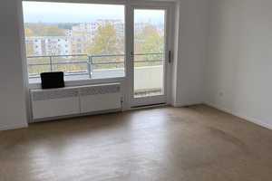 Familen aufgepasst leben über den Dächern von Wolfsburg  im // 5.OG , Rechts – Eisenacher Str. 29, 38444 Wolfsburg – Vorschaubild 4