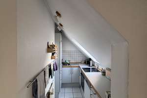 Lebendig wohnen: 2,5-Zimmer-Dachgeschosswohnung in Vellmar – Simmershäuser Str. 4, 34246 Vellmar – Vorschaubild 4