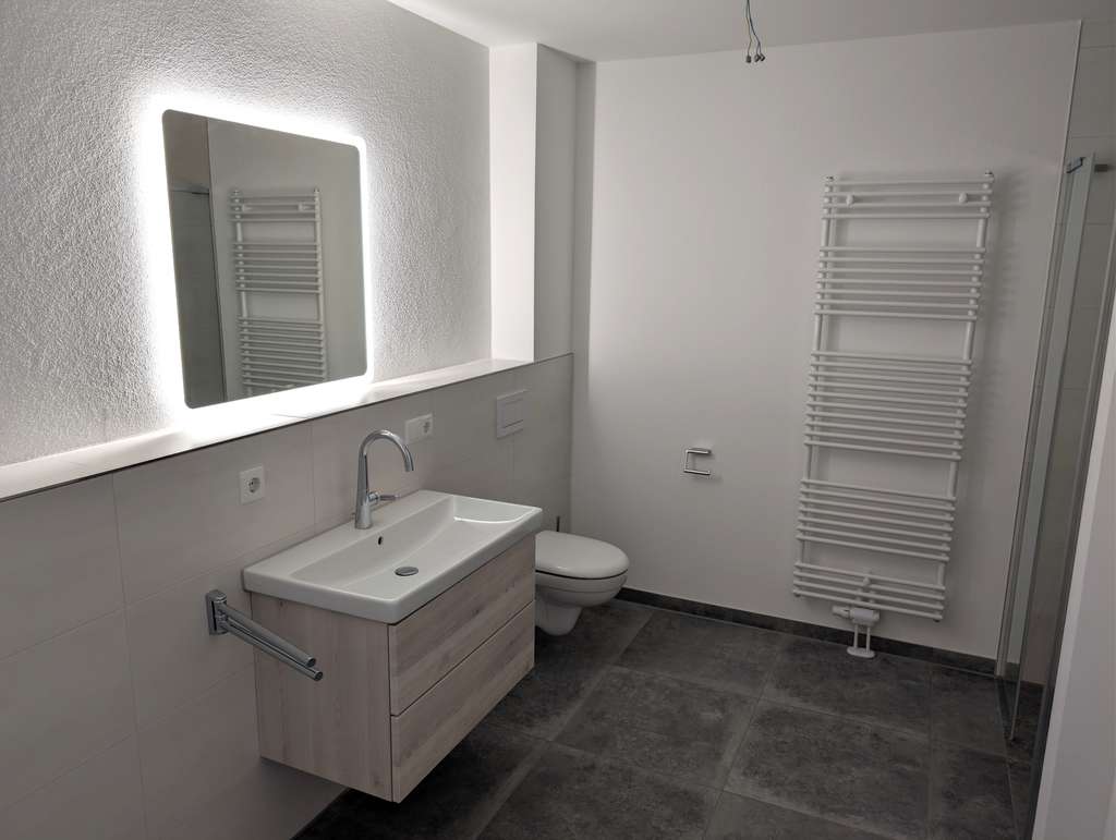 Immobilie in Tannheim - Moderne 2-Zimmer-Erdgeschosswohnung mit Terrasse & Garten in Tannheim - Bild 1