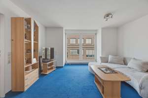 Stadt|Mitte — 2-Zimmer-Wohnung mit Aufzug und Duplexstellplatz, die U-Bahn direkt vor der Türe – 70180 Heusteigviertel, Stuttgart – Vorschaubild 3
