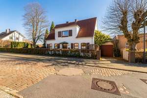 Charmantes Anwesen mit Einliegerwohnung und weitläufigem Garten– Raum für Familie, Ideen und Zukunft – Die vollständige Adresse der Immobilie erhältst du vom Anbieter., 28717 Lesum, Bremen – Vorschaubild 31