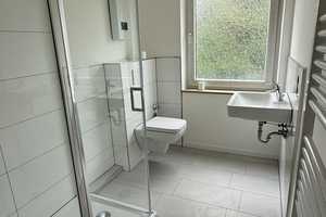 ###Neues Bad, neue Böden, neue Türen sehr hell mit Garten. – Hülser Str. 718, 47803 Krefeld – Vorschaubild 10