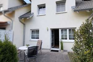Großes, toll gepflegtes Reihenhaus zum Sofortbezug mit Südterrasse, Garten und Garage * Bj 2005* – 4158 Lindenthal, Leipzig – Vorschaubild 2