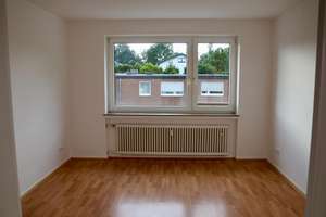 Sonnige 3-Zimmer-Eigentumswohnung mit Südwestbalkon in Düsseldorf-Unterbach – provisionsfrei – Ahornstraße 2, 40627 Unterbach, Düsseldorf – Vorschaubild 4