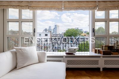 Frankfurter Westend: Repräsentatives Townhouse für Kanzlei und private Residenz