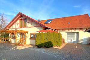 Großzügiges Einfamilienhaus mit Charme und vielseitigen Nutzungsmöglichkeiten – Ilm-Kreis – Vorschaubild 2