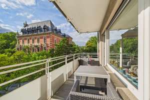 Möblierte 3,5-Zimmer-Wohnung mit Balkon und Panoramablick am Kurpark Wiesbaden