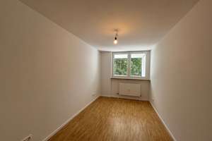 Schöne 3-Zimmer-Wohnung in zentraler Lage von Neuperlach – Karl-Marx-Ring 120, 81737 Neuperlach, München – Vorschaubild 4