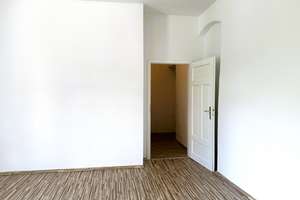 Sofort bezugsfreie 1-Zimmer-Altbauwohnung mit Balkon & Grünblick. Provisionsfrei – Die vollständige Adresse der Immobilie erhältst du vom Anbieter., 12459 Oberschöneweide, Berlin – Vorschaubild 8